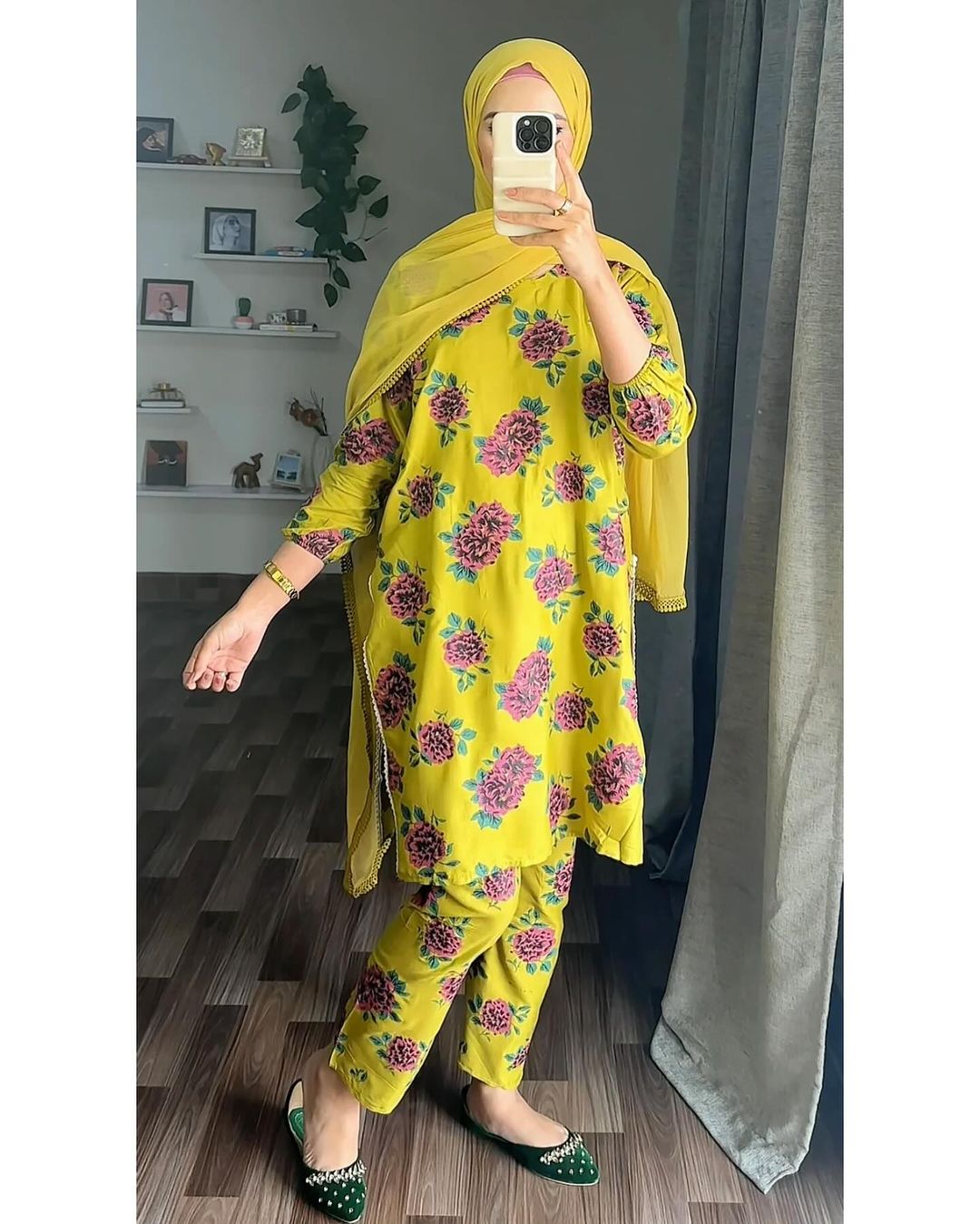 Gulab Stitched 2Pc Linen Suit
