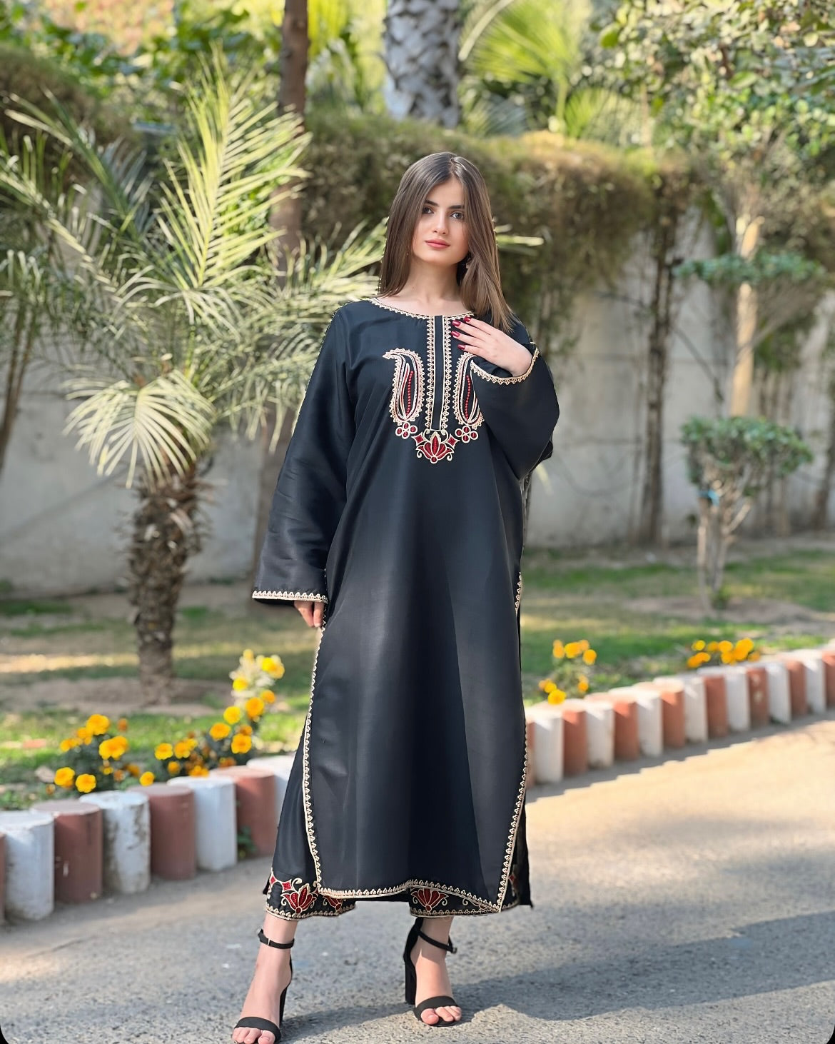 Black Rose Embrioded (Stitched 2pc) - ElahiNoor.com