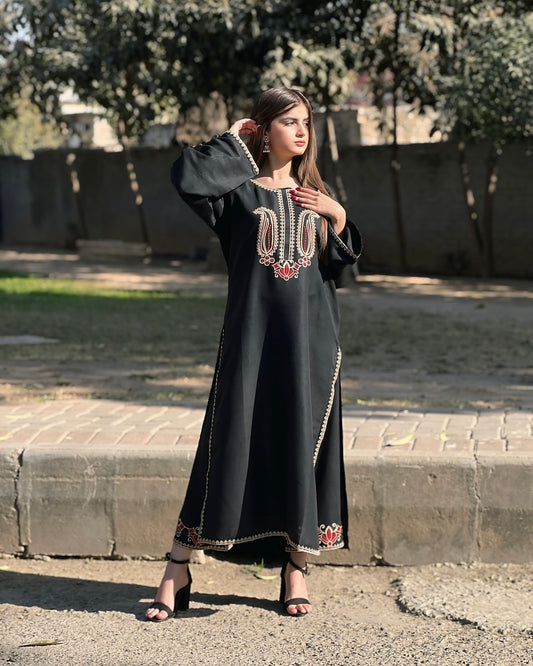 Black Rose Embrioded (Stitched 2pc) - ElahiNoor.com