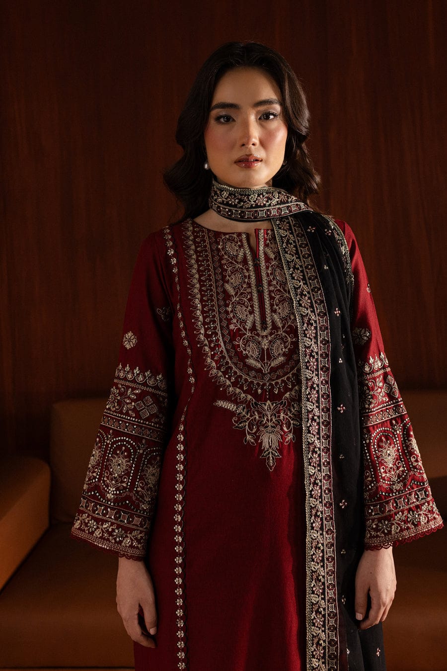 Royal Pret 3Pc – Embroidered Lawn Dress