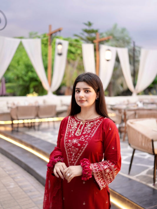 Zareen 3Pc – Embroidered Lawn Dress