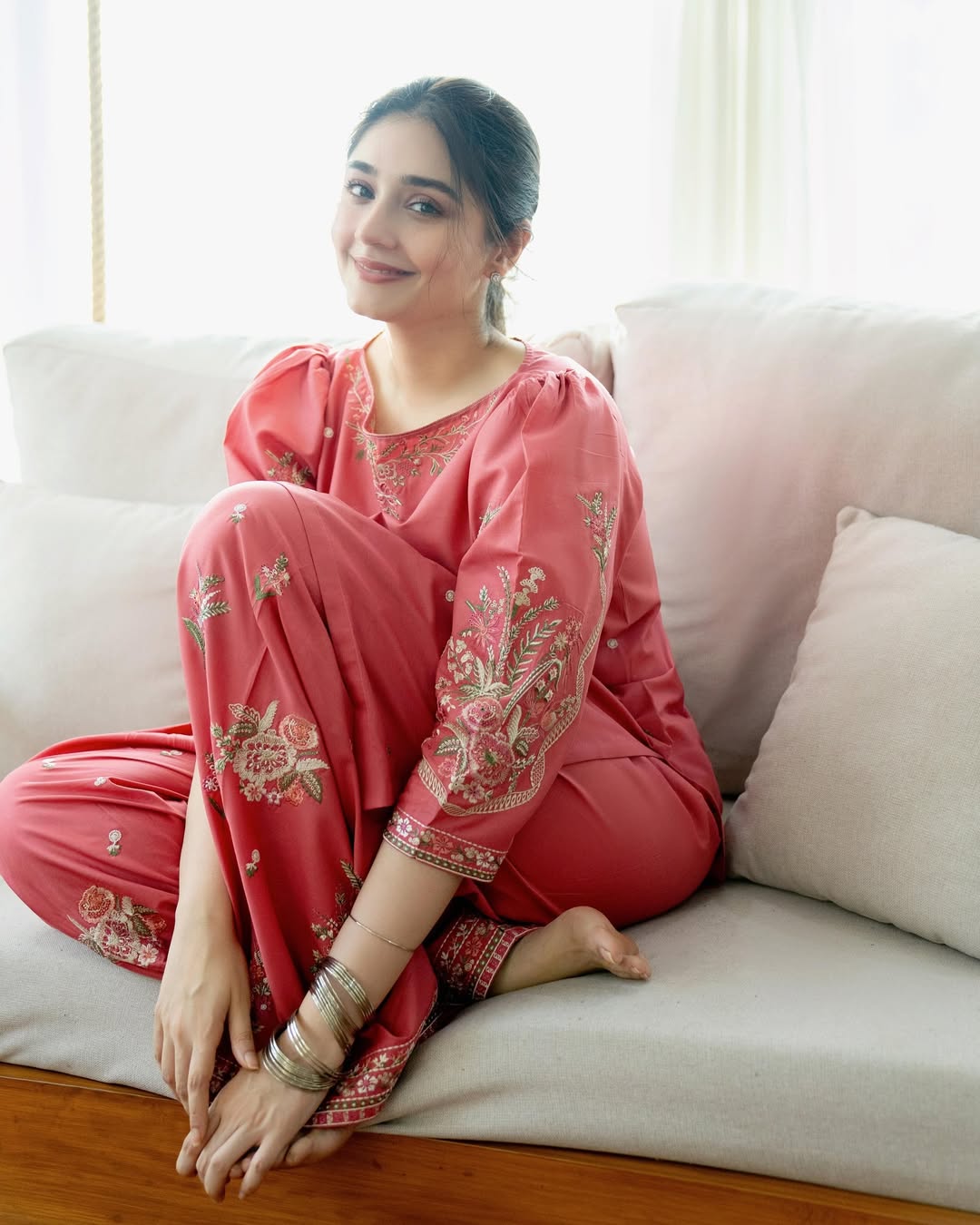 Mehak Embroidery 2Pc – Farshi Style