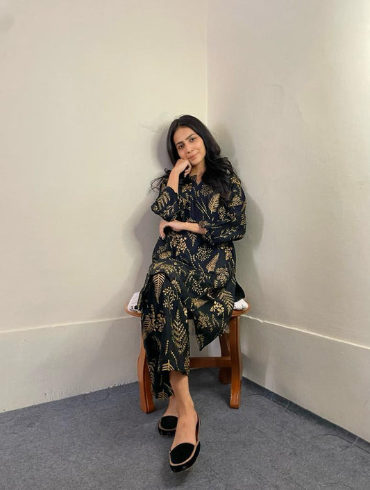 Black Petal Design Lilen 2Pc Print Stitched Suit