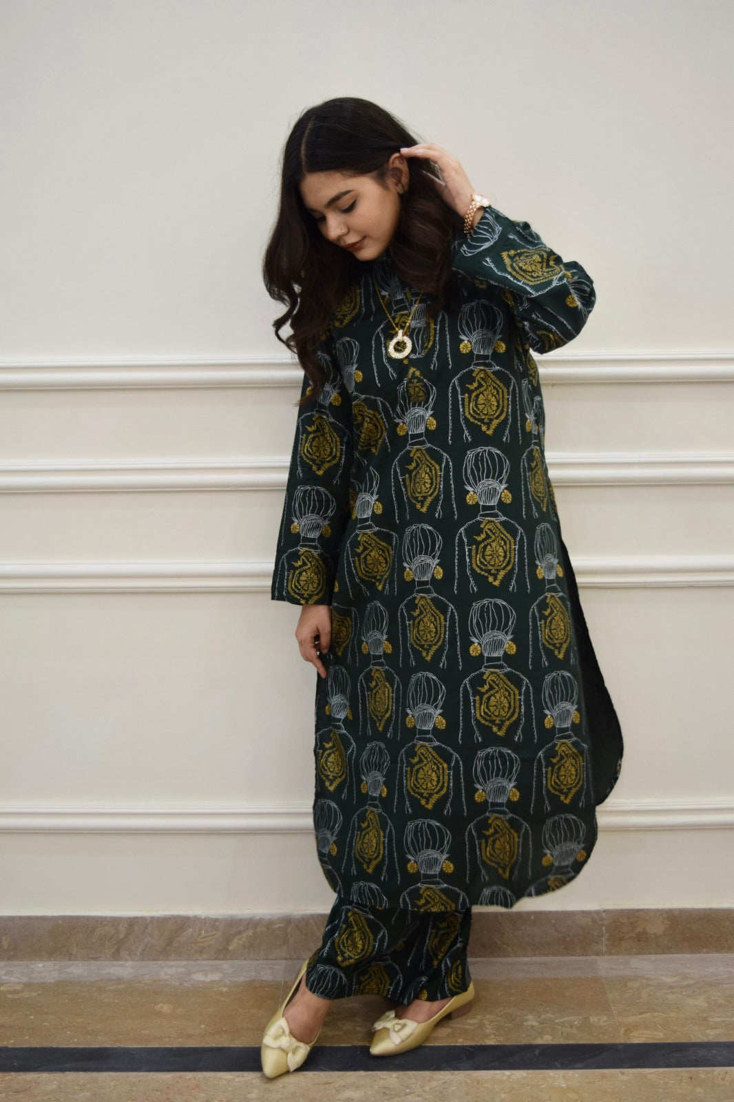 Black Elahi Long 2Pc Stitched Arabic Lawn