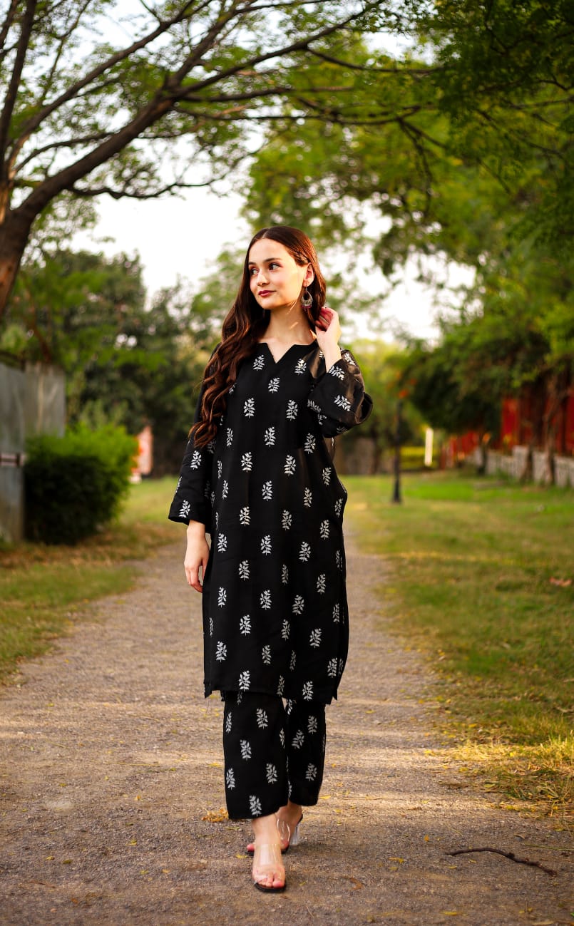 Block Print 2Pc Stitched Arabic Lawn