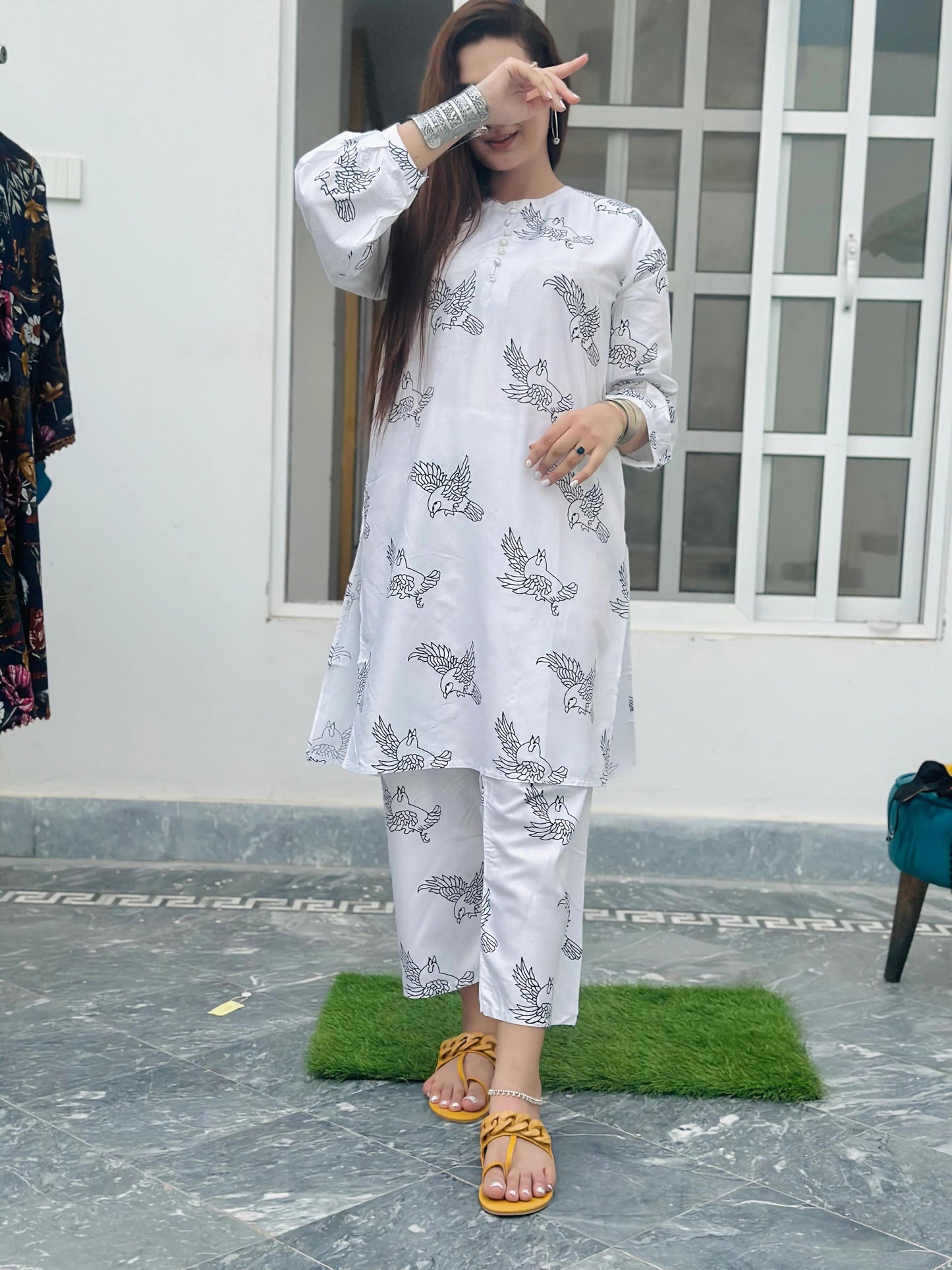 White Sparrow Style 2Pc Arabic Lawn Stitched