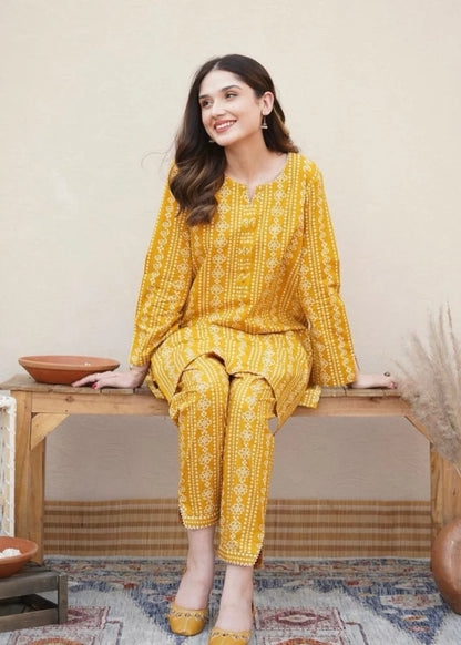 Chunri Design 2-Piece Linen Suit
