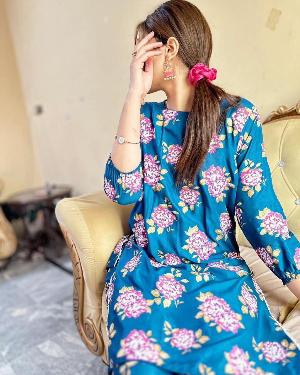 Gulab Stitched 2Pc Linen Suit