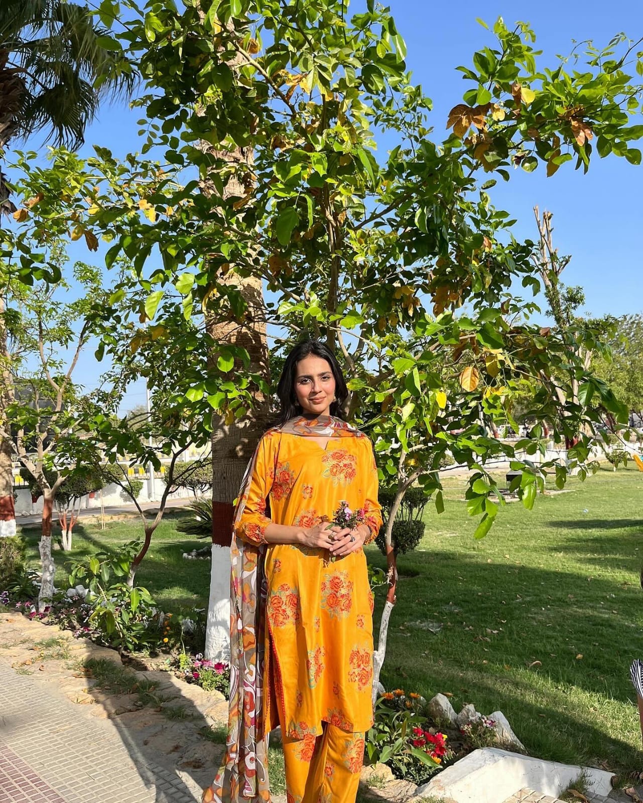 Gulaab 3D Block Print 2Pcs Arabic Lawn Stitched