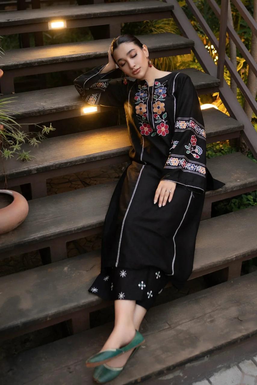 Cottage Embroidered Long Length 2-Piece Suit - Elahi Noor.com