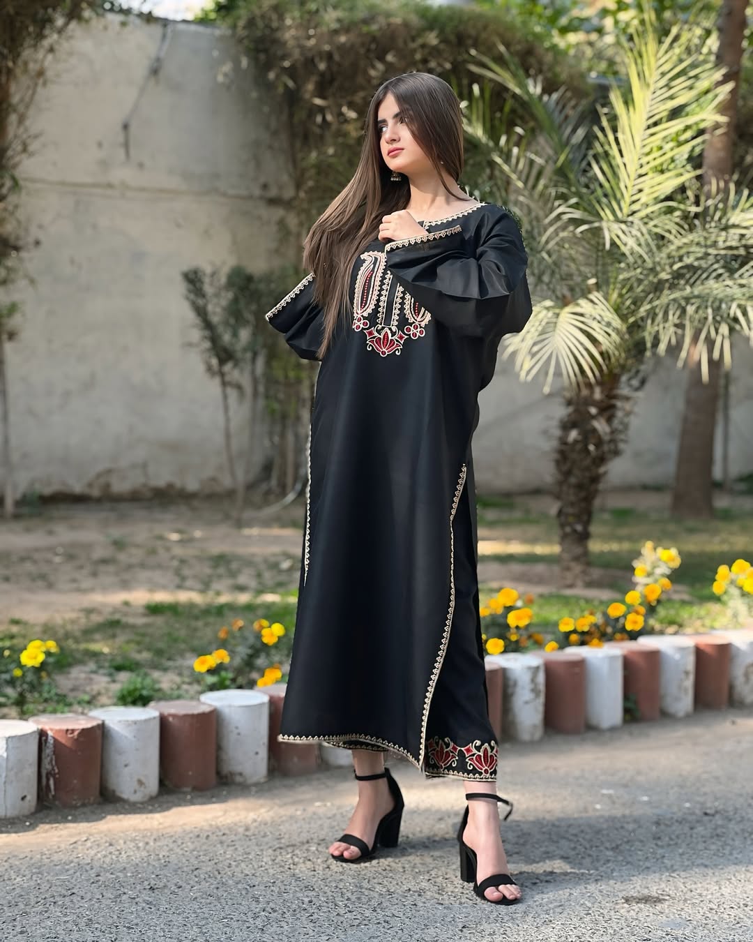 Black Rose Embrioded (Stitched 2pc) - ElahiNoor.com