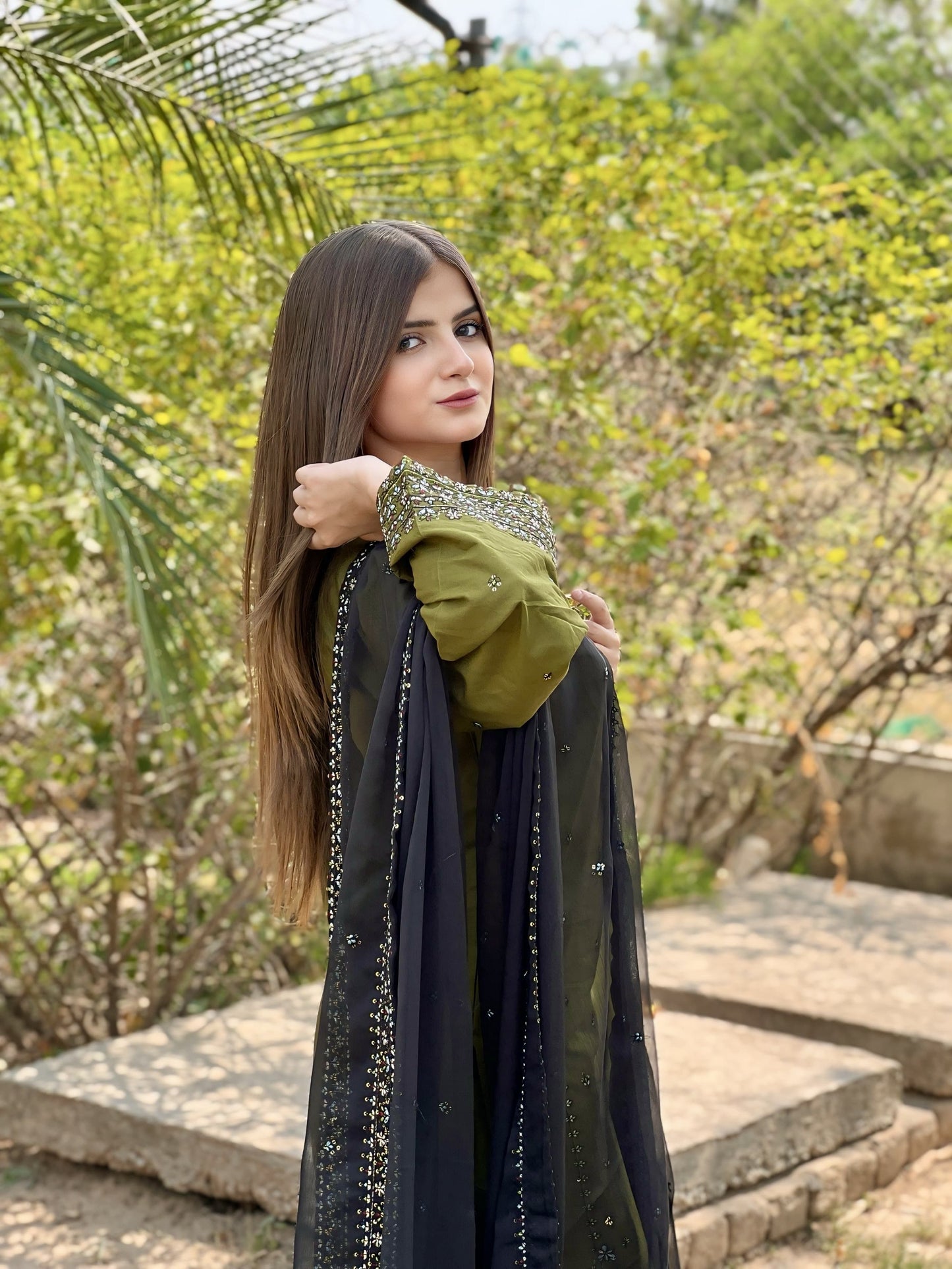 MAYAL Embroided 3PC – Pure Lawn Suit