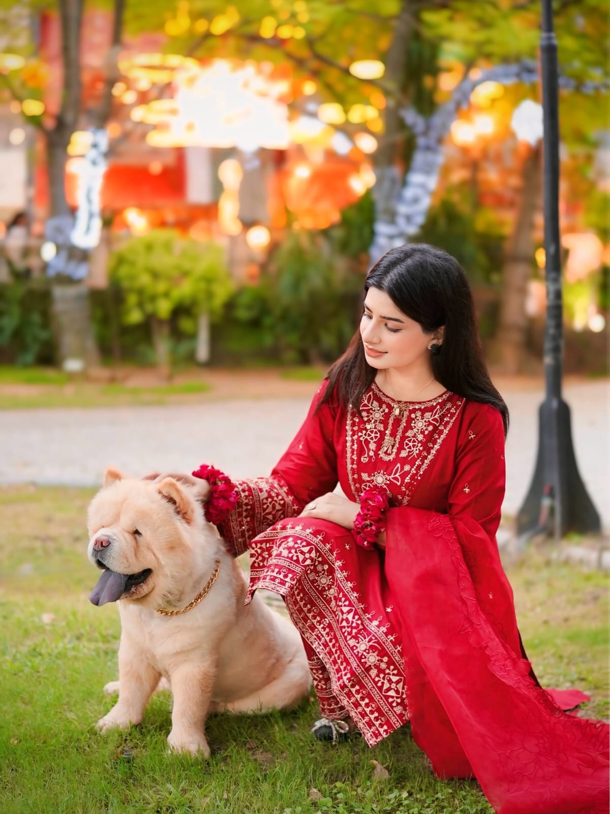 Zareen 3Pc – Embroidered Lawn Dress