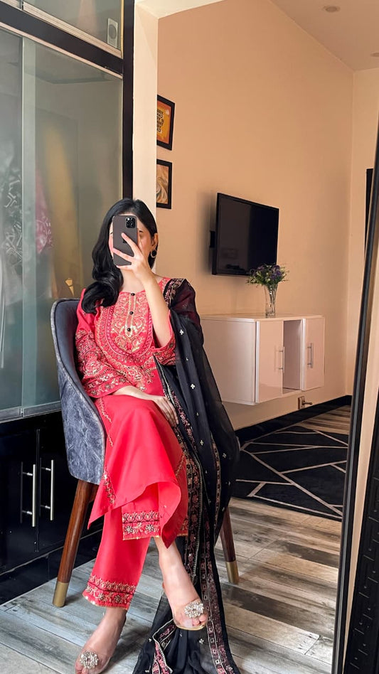 NOOR 3PC – Embroidered Dress