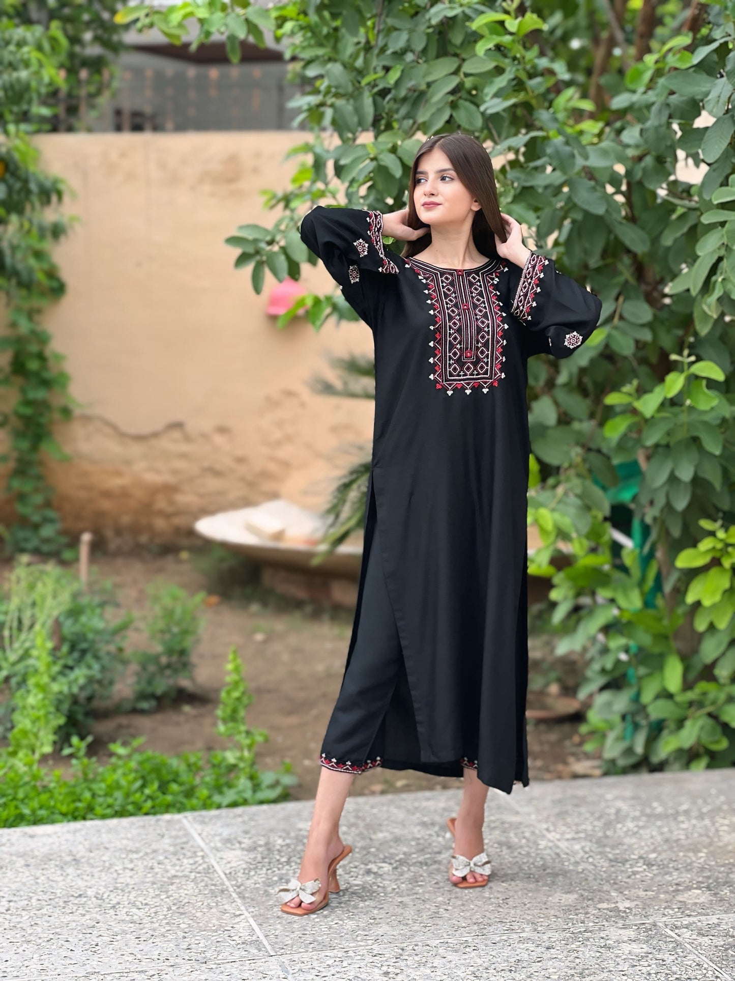 Sindhi EMB Long Length – Premium Lilen Embroidery Suit - ElahiNoor.com